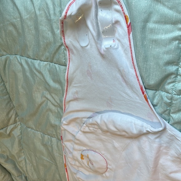 Nested bean swaddle stork - Picture 7 of 9